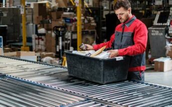 Assisted Order Picking: Teamviewer and Google introduce augmented reality in the warehouse ( Foto: Shutterstock-Nejron Photo )