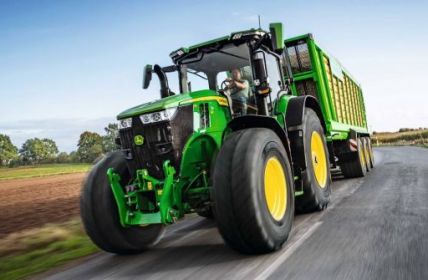 John Deere: Präzisionslandwirtschaft trifft auf Fahrkomfort (Foto: John Deere)