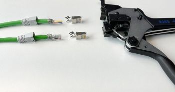 Telegärtner stellt neuen vierpoligen MP8(4) RJ45-Stecker für PROFINET (Foto: Telegärtner Karl Gärtner GmbH)
